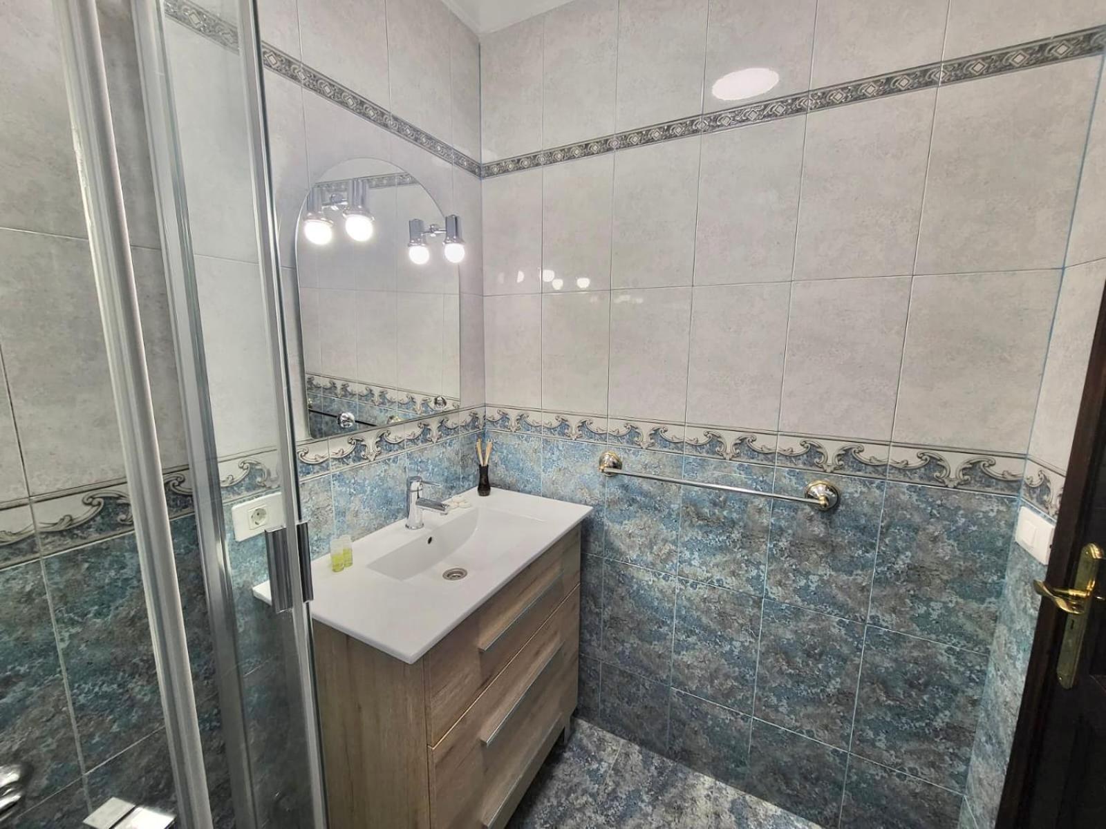 Affordable Holiday Accommodation For Large Families And Groups At Las Canteras Beach With 3 Bedrooms And Free Parking Las Palmas de Gran Canaria Eksteriør billede