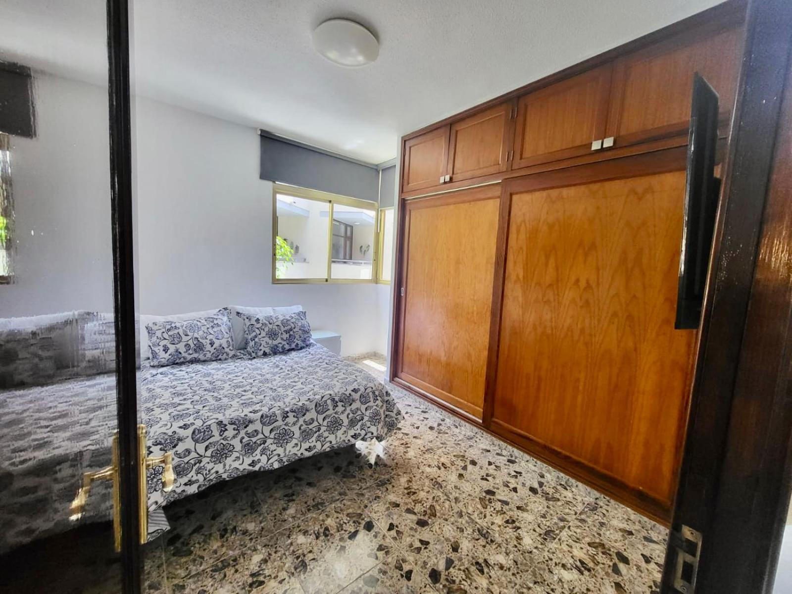 Affordable Holiday Accommodation For Large Families And Groups At Las Canteras Beach With 3 Bedrooms And Free Parking Las Palmas de Gran Canaria Eksteriør billede